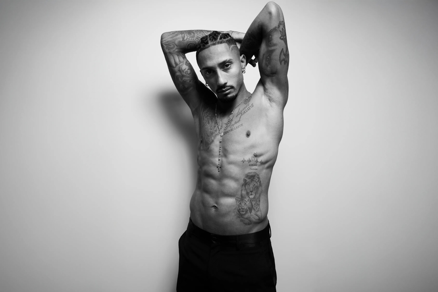 Raphinha Về nhà thấy con trai chạy ra đón, mọi tiêu cực bên ngoài không còn là vấn đề nữa 7