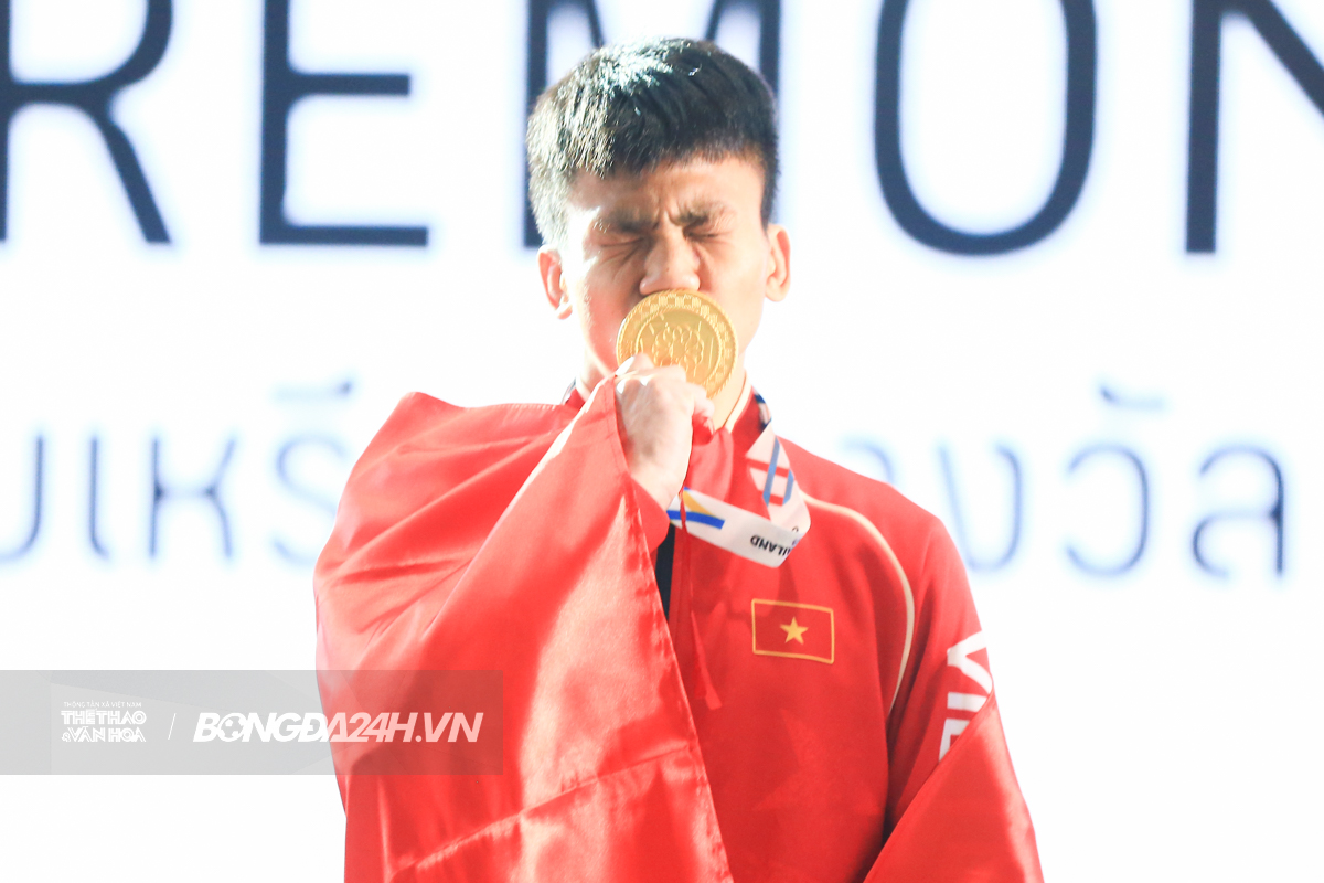 Trương Văn Chưởng HCV wushu sanda hạng cân 70kg SEA Games 33 Truong Van Chuong HCV wushu sanda hang can 70kg SEA Games 33