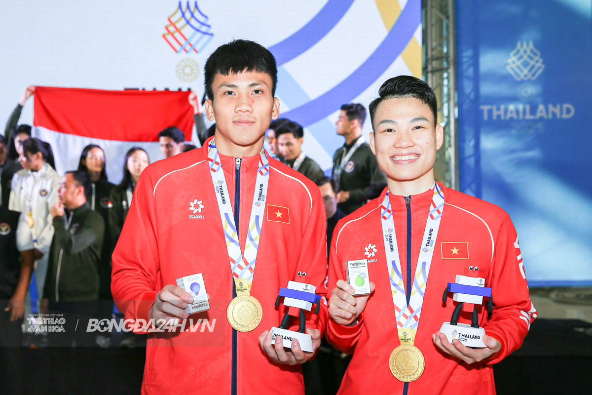 Võ sĩ Trương Văn Chưởng và giấc mơ làm bác sĩ chữa bệnh cho cha mẹ 3 Võ sĩ Trương Văn Chưởng và giấc mơ làm bác sĩ chữa bệnh cho cha mẹ 3