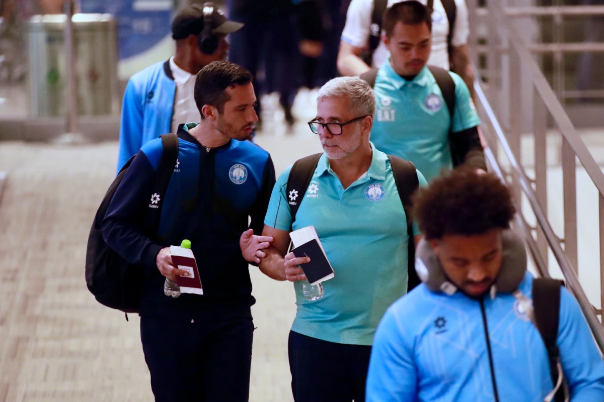 Xuân Son tiếp lửa cho HLV Kim Sang Sik tại SEA Games 1 Xuân Son tiếp lửa cho HLV Kim Sang Sik tại SEA Games 1