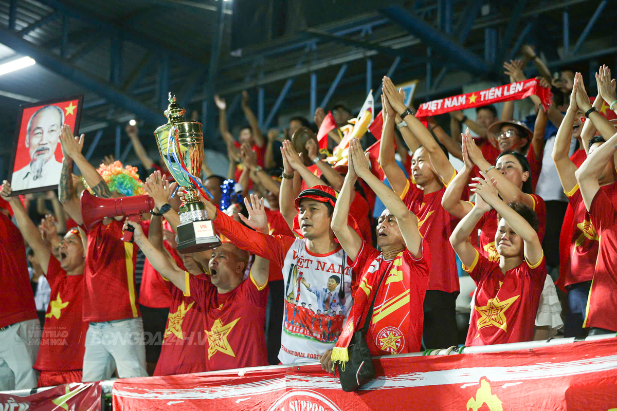 Nỗ lực bằng vàng của những cô gái kim cương 9 Nỗ lực bằng vàng của những cô gái kim cương 9