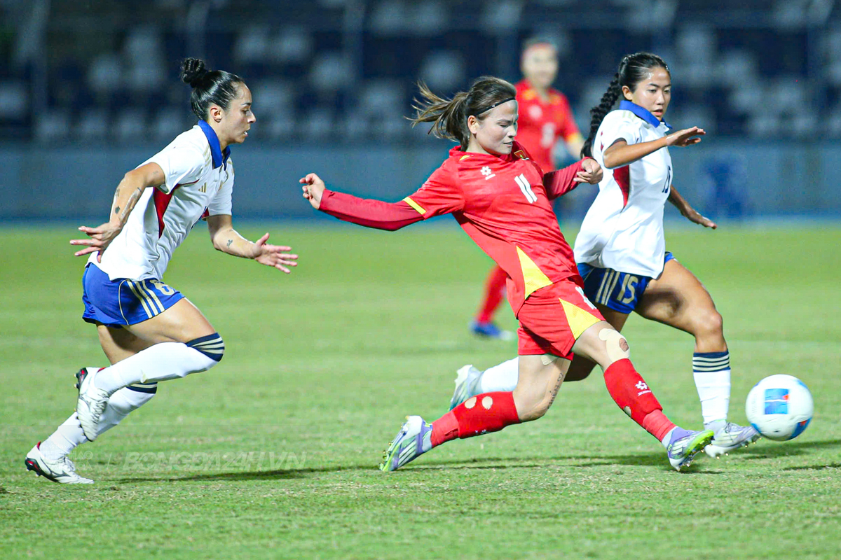 Nỗ lực bằng vàng của những cô gái kim cương 1 Nỗ lực bằng vàng của những cô gái kim cương 1