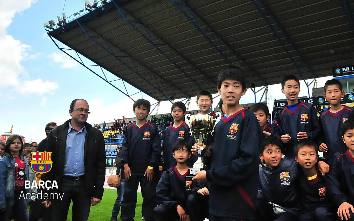 Takehiro Tomiyasu Từ thần đồng bất đắc dĩ đến nốt trầm buồn ở Arsenal 3