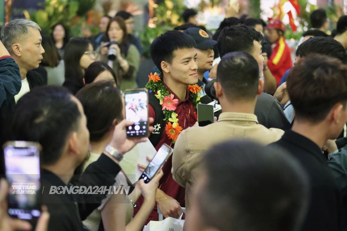 dT U22 Viet Nam ve nuoc chieu 19/12