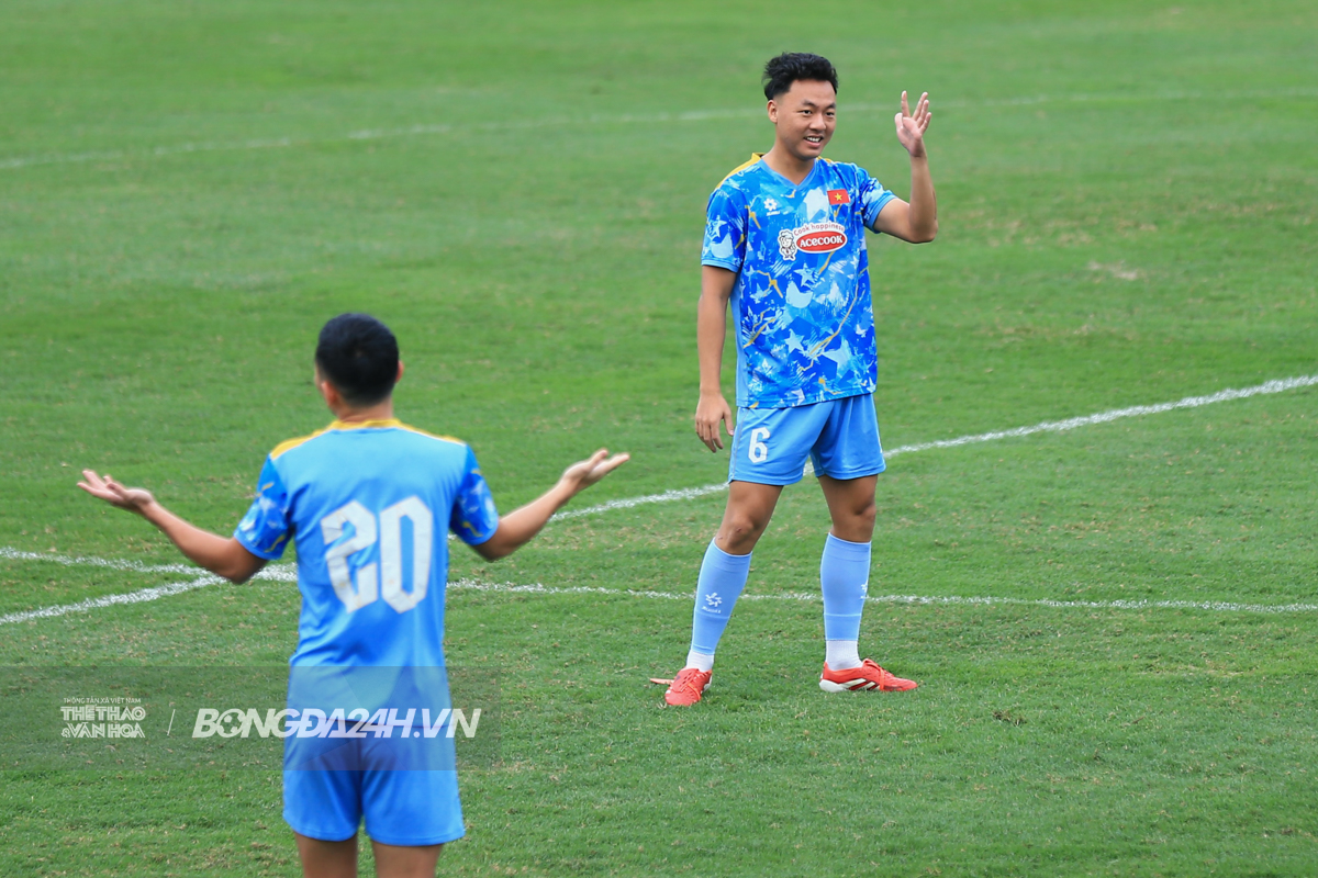 Trung Kiên tập riêng trước ngày lên đường sang Qatar 10