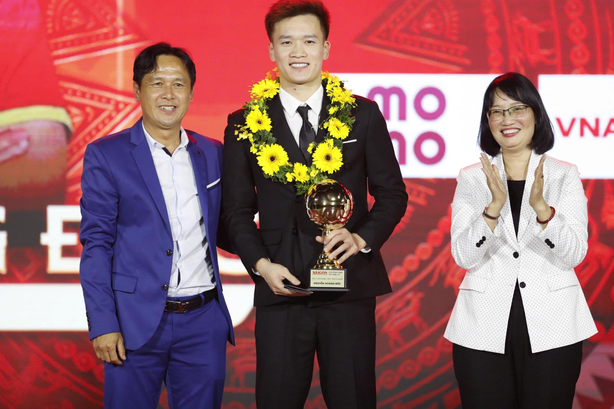 Hoang duc gianh Qua bong vang Viet Nam lan thu 3 su nghiep