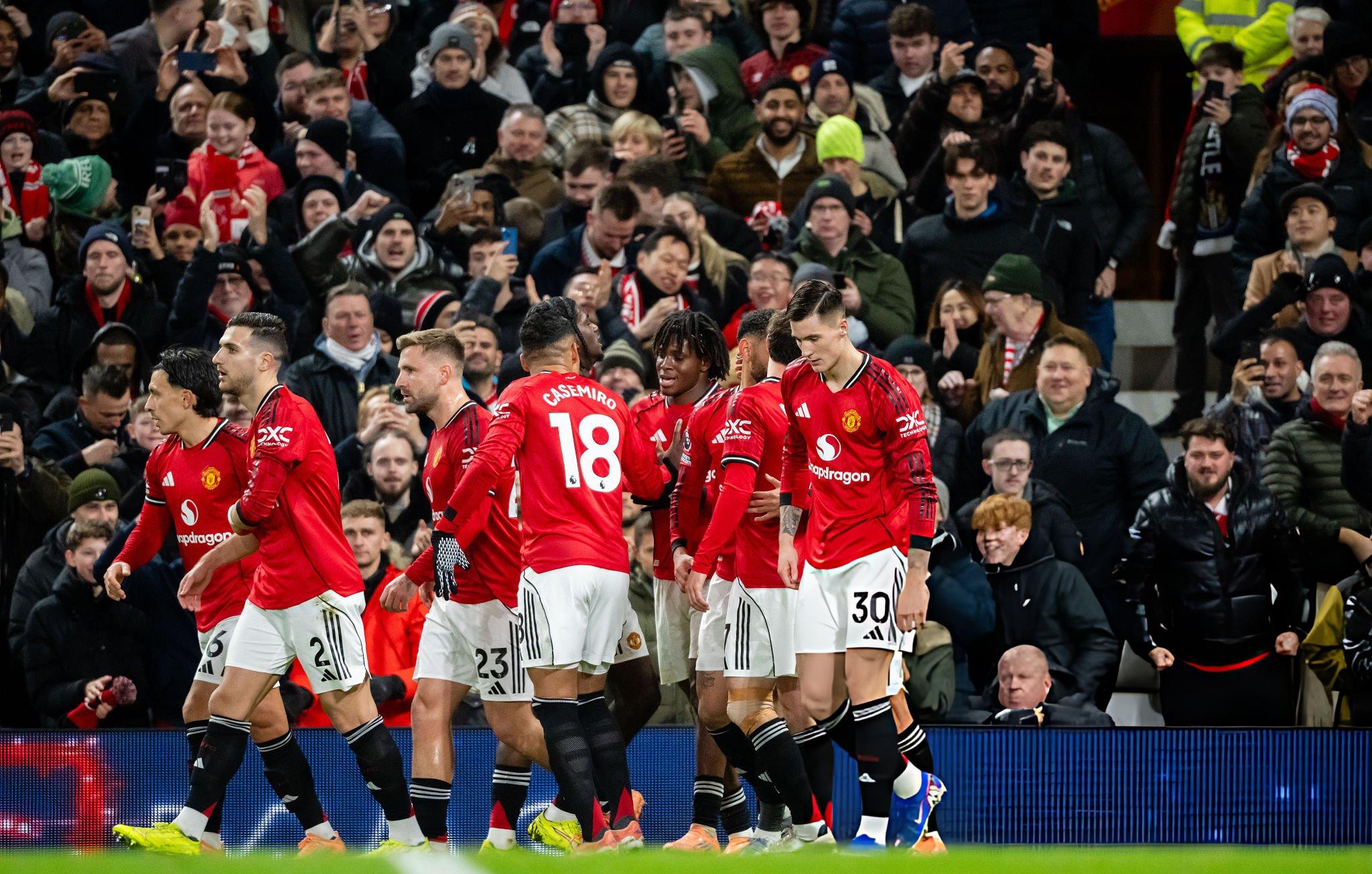 Sự sùng bái 3-4-3 ngay từ đầu đã là điềm báo xấu cho triều đại của Ruben Amorim ở Man Utd 3 Sự sùng bái 3-4-3 ngay từ đầu đã là điềm báo xấu cho triều đại của Ruben Amorim ở Man Utd 3