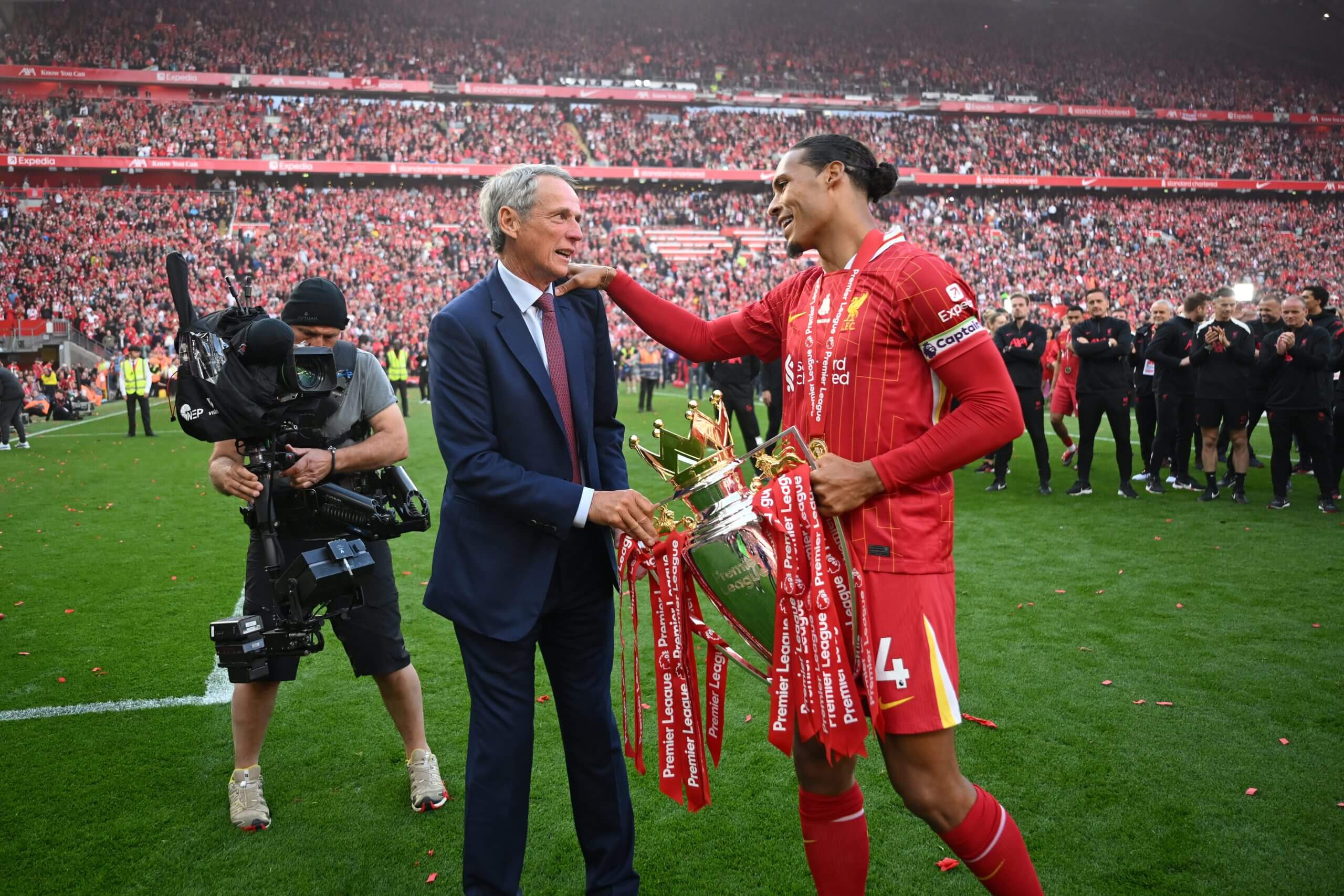 Virgil van Dijk Nhìn lại năm 2025 đầy thăng trầm 1