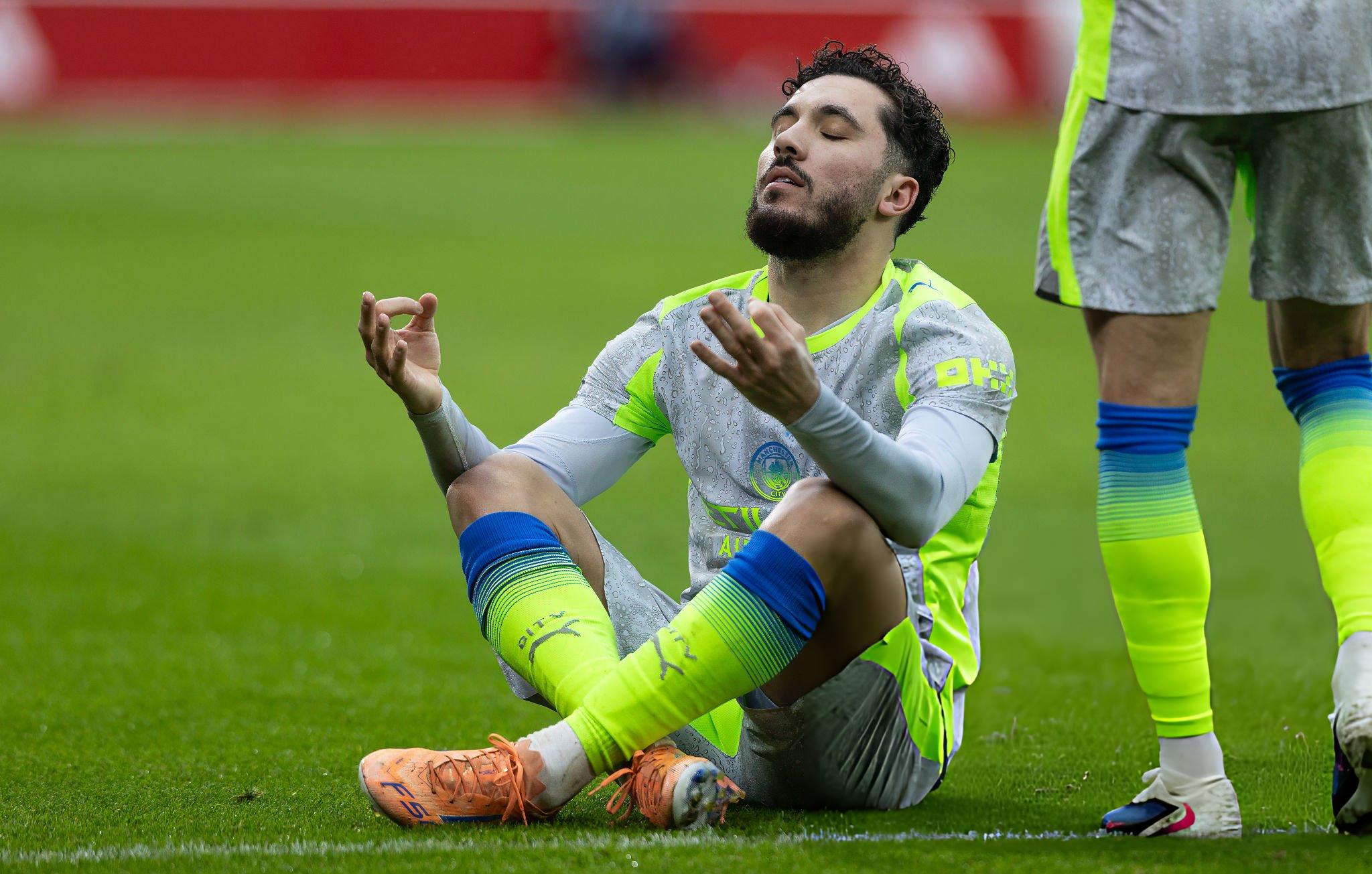 Rayan Cherki “Khán giả sẽ không phí tiền khi xem tôi chơi bóng” 1