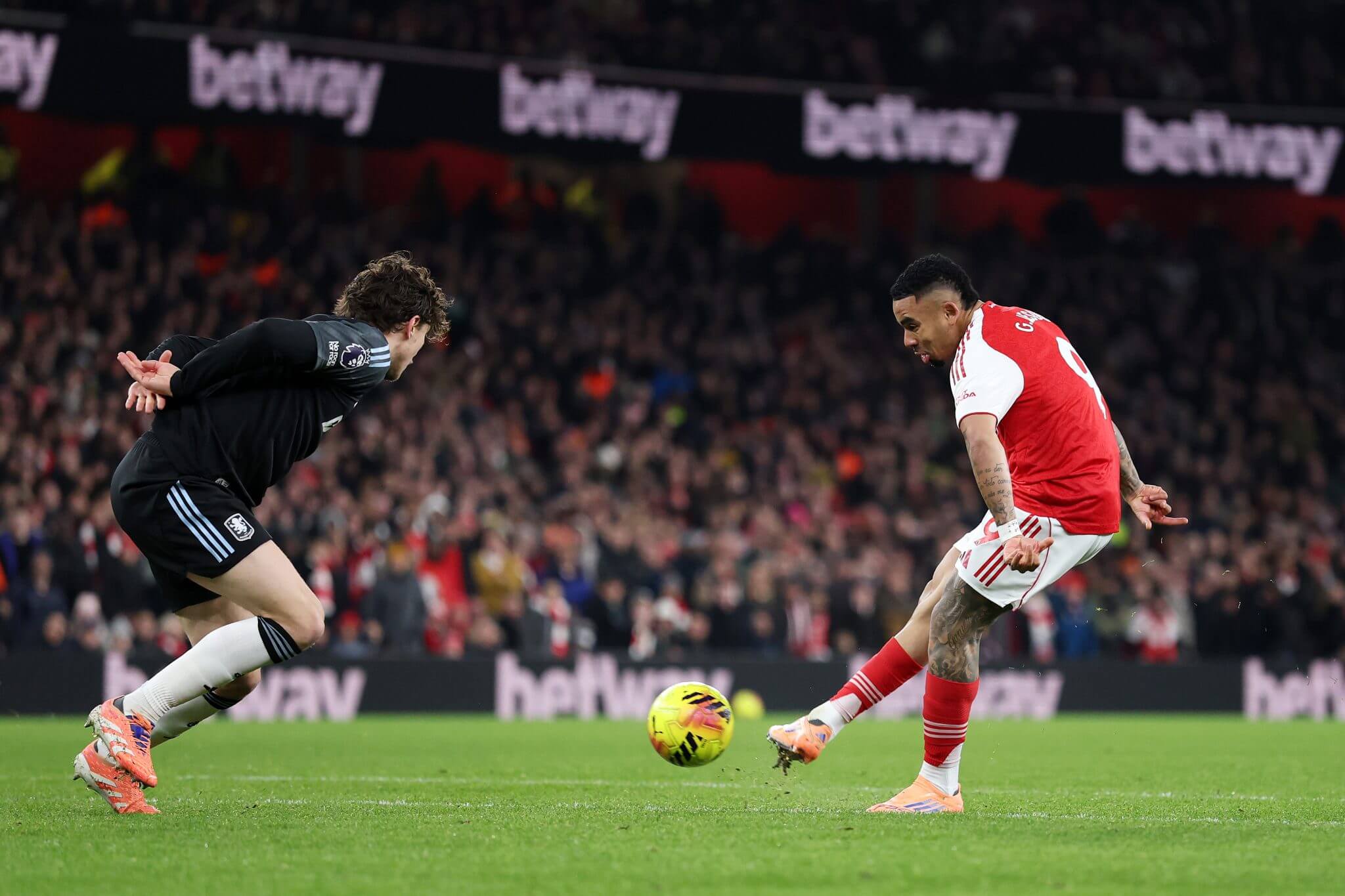 Nỗi lo hay lợi thế Bài toán số 9 mang lại hy vọng mới cho Arsenal 2 Nỗi lo hay lợi thế Bài toán số 9 mang lại hy vọng mới cho Arsenal 2