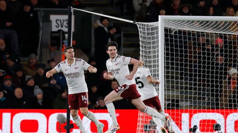 Chỉ cần cột sống Declan Rice ổn! 2