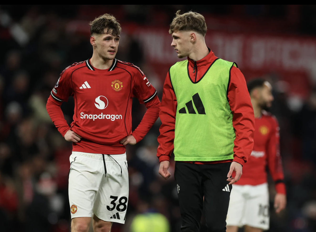 HLV tạm quyền của MU có thể trực tiếp chỉ đạo hai con trai 1 HLV tạm quyền của MU có thể trực tiếp chỉ đạo hai con trai 1