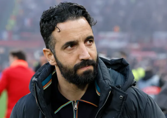 Sự sùng bái 3-4-3 ngay từ đầu đã là điềm báo xấu cho triều đại của Ruben Amorim ở Man Utd 1 Sự sùng bái 3-4-3 ngay từ đầu đã là điềm báo xấu cho triều đại của Ruben Amorim ở Man Utd 1