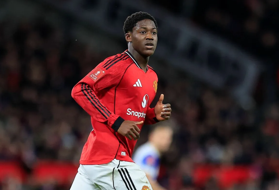 Carrick Amorim từng dùng sai Kobbie Mainoo 1 Carrick Amorim từng dùng sai Kobbie Mainoo 1