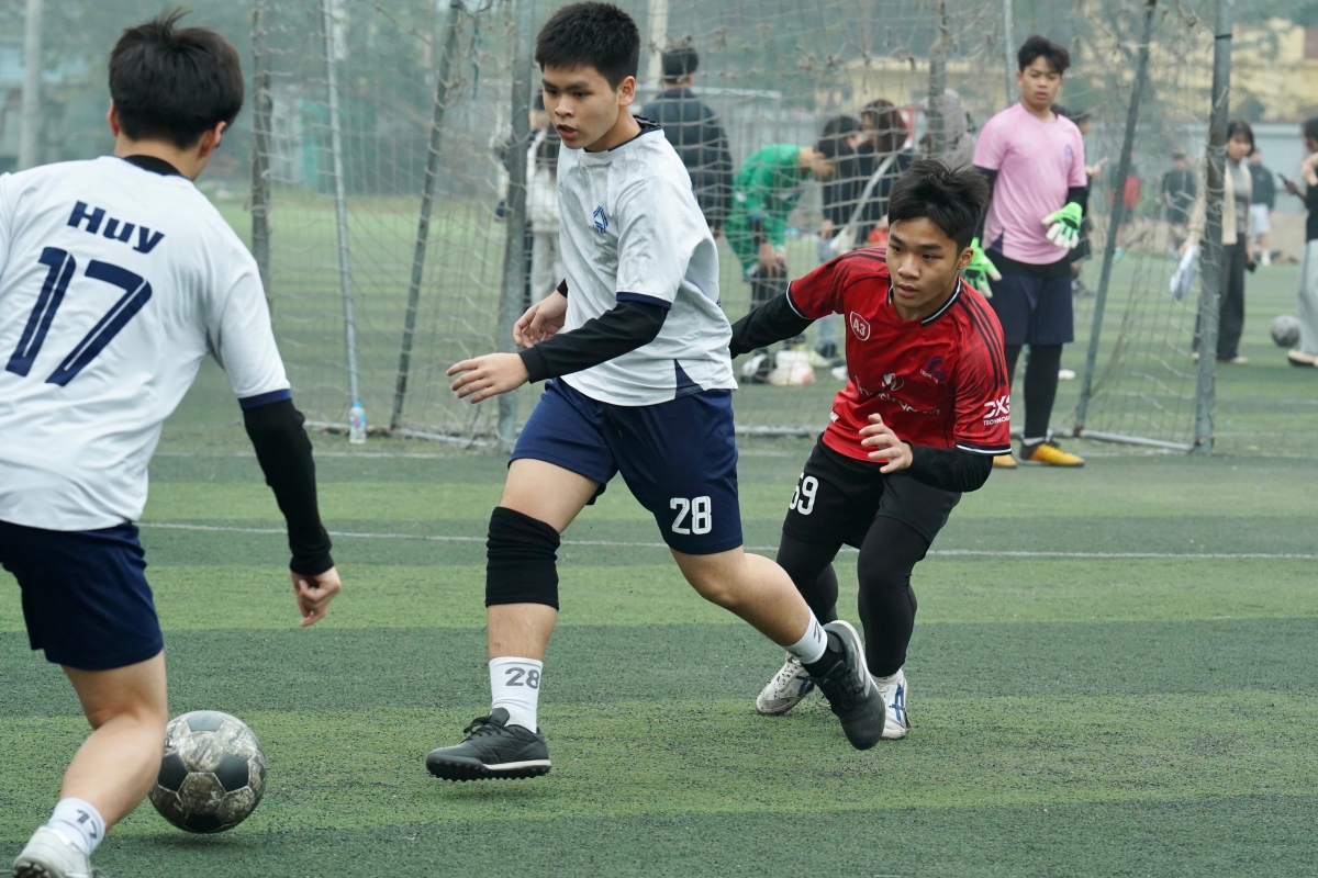 9A3 thi đấu bản lĩnh giành hạng Ba Giải Thể thao Lương Thế Vinh 11