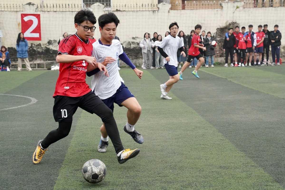 9A3 thi đấu bản lĩnh giành hạng Ba Giải Thể thao Lương Thế Vinh 6