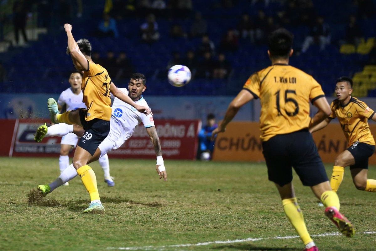 Thanh Hoa vs Nam dinh 1/2