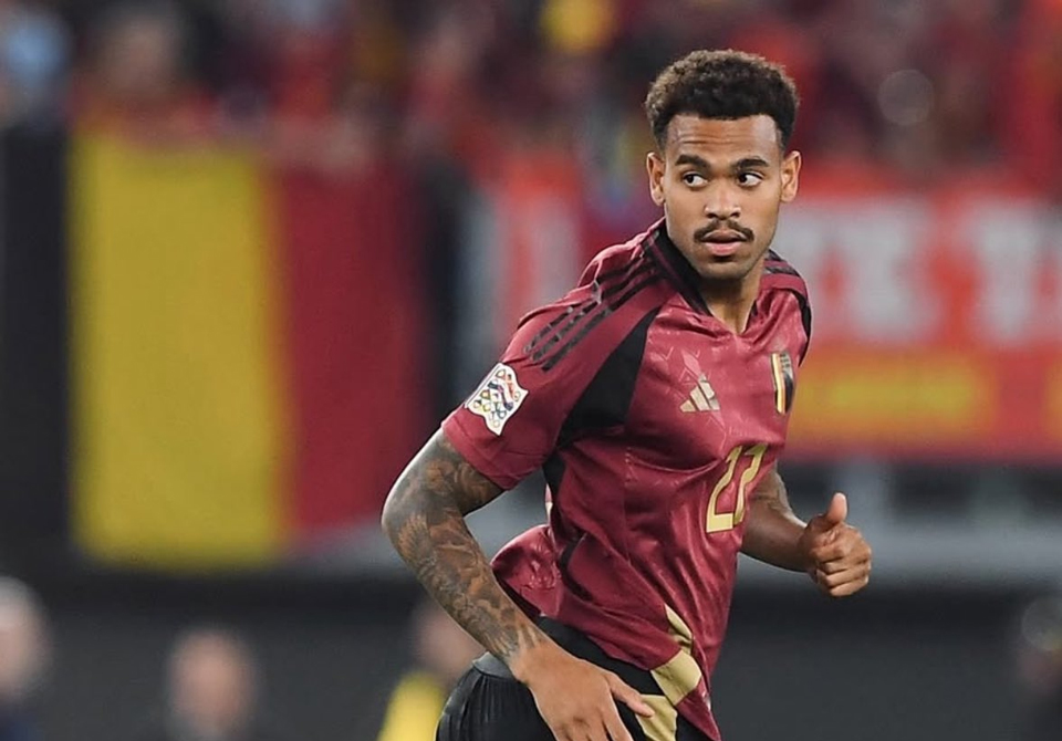 Tiểu sử tiền vệ Cyril Ngonge