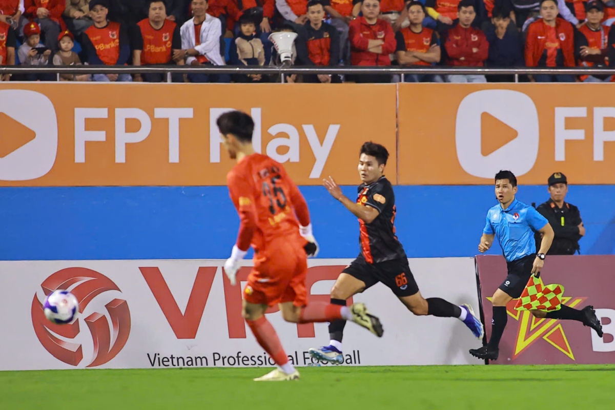 Thuyền trưởng HAGL tiết lộ sốc Trung Kiên sụt 8kg 1