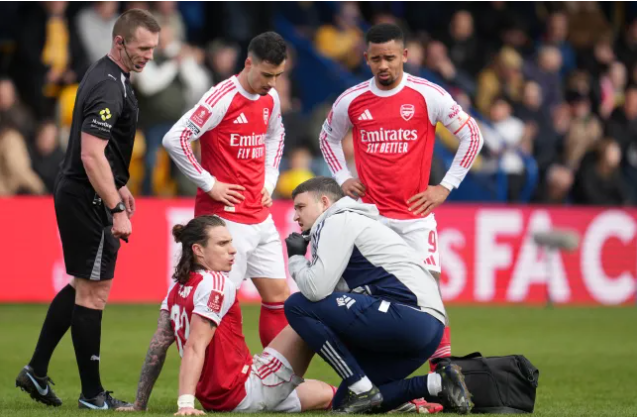 Riccardo Calafiori va Leandro Trossard