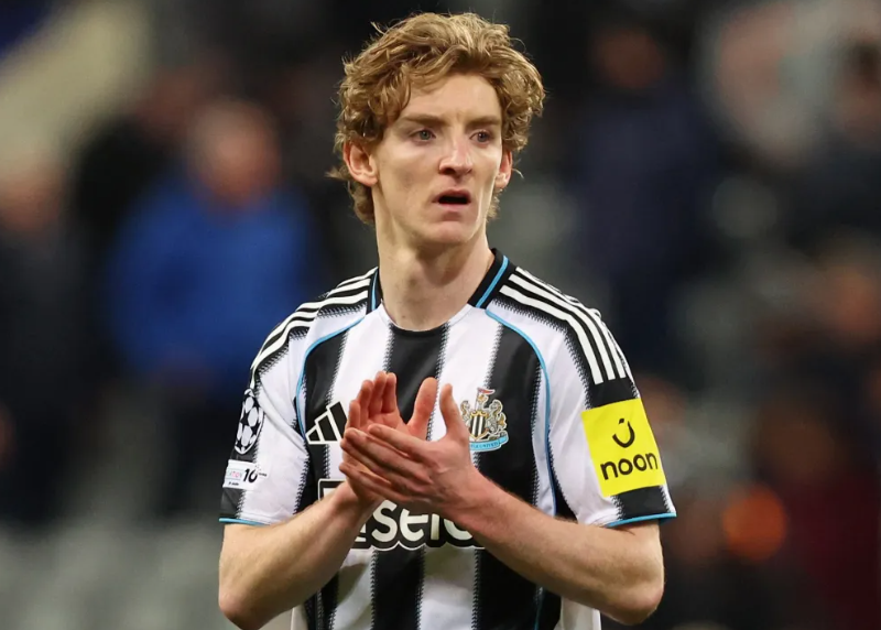 Anthony Gordon lên tiếng sau trận thua Sunderland 1 Anthony Gordon lên tiếng sau trận thua Sunderland 1