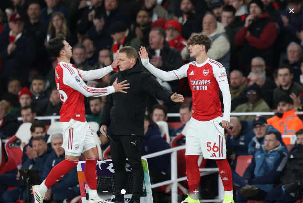 Tuổi 16 rực rỡ của Max Dowman tại Arsenal 2 Tuổi 16 rực rỡ của Max Dowman tại Arsenal 2