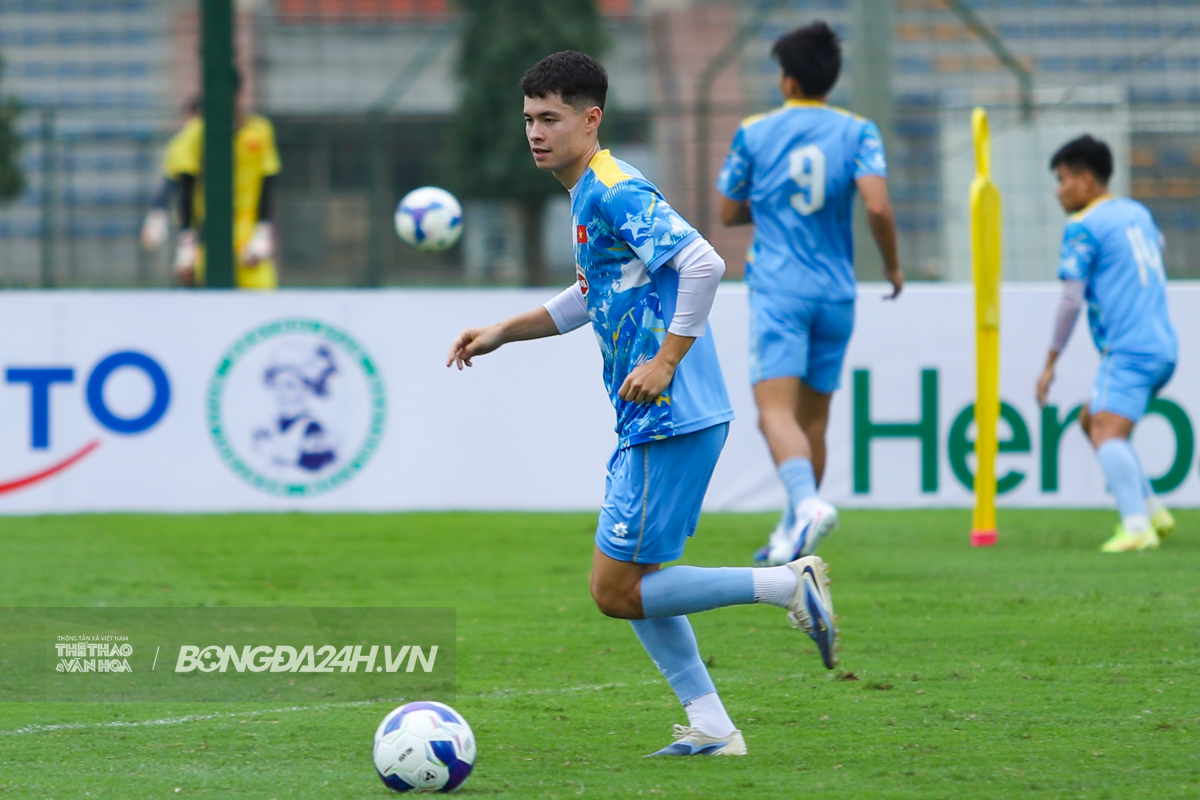 U23 Việt Nam rèn kỹ thể lực trước thềm sang Trung Quốc 7