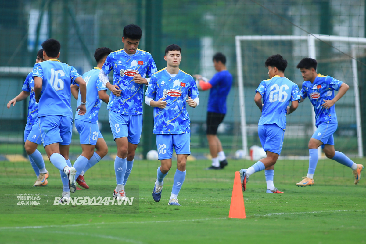 U23 Việt Nam rèn kỹ thể lực trước thềm sang Trung Quốc 1