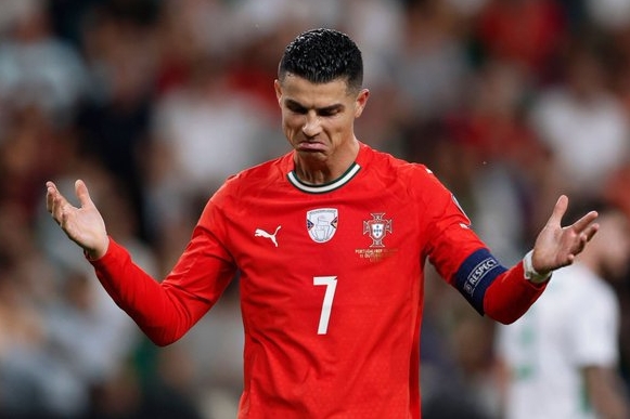 Cristiano Ronaldo vang mat trong dot tap trung thang 3 cua dT Bo dao Nha