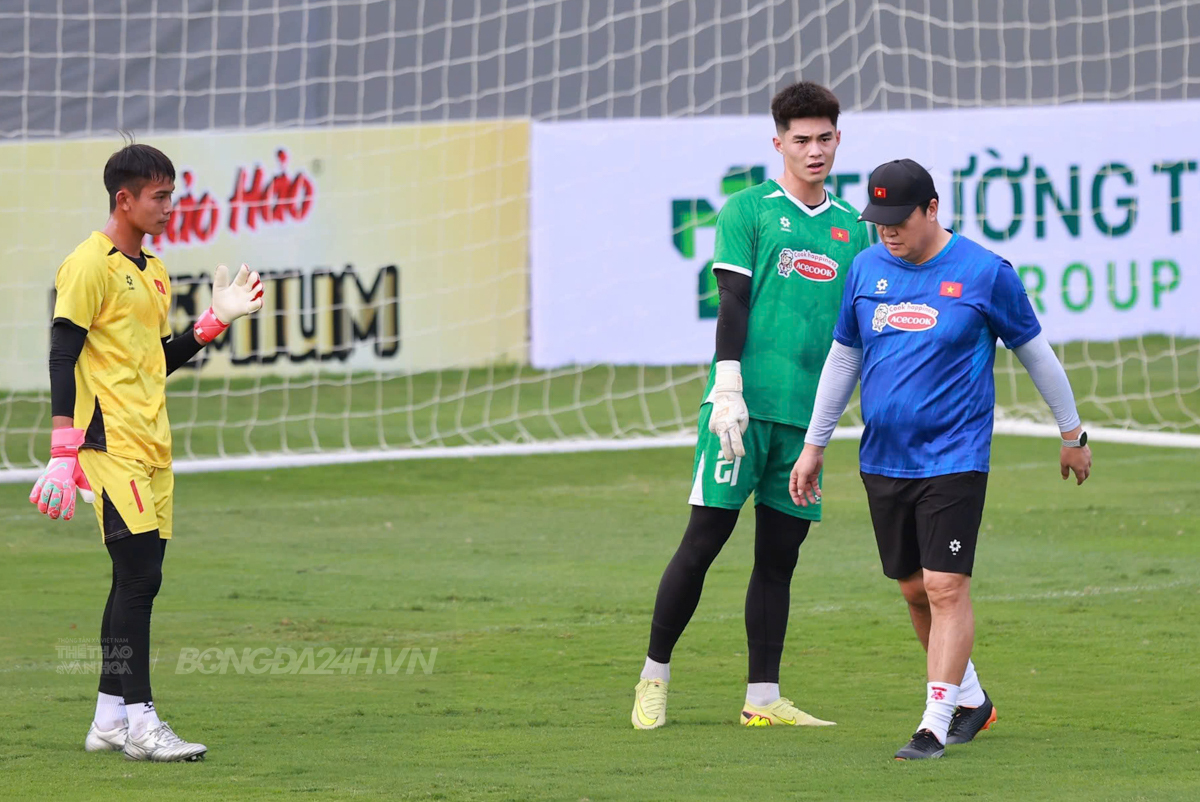 Thêm một thủ môn được bổ sung cho ĐT Việt Nam 1