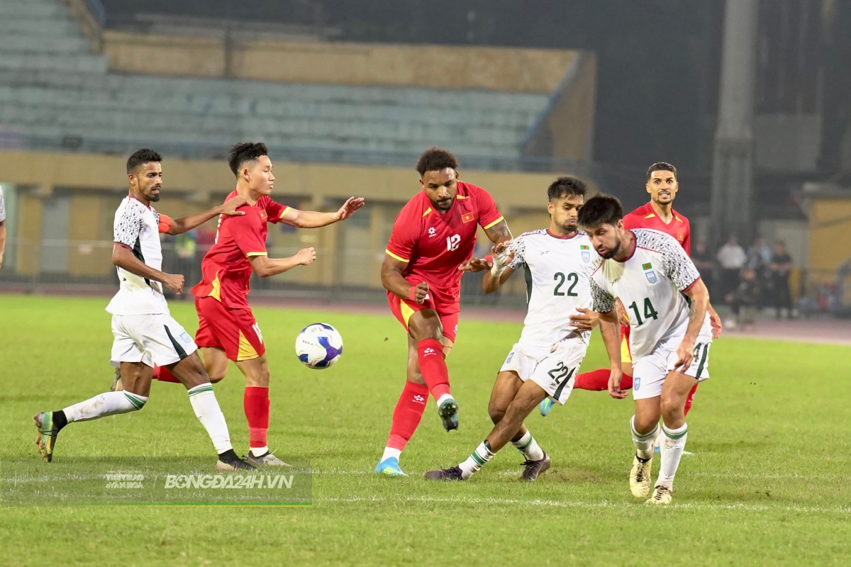 Việt Nam 3-0 Bangladesh Dấu ấn của quân bầu Hiển 2