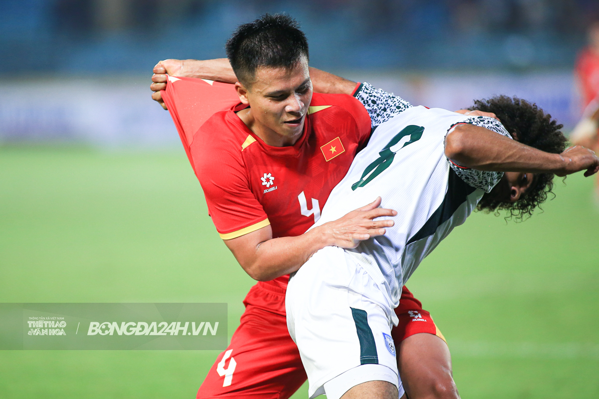 Sao từng chơi Premier League thể hiện đẳng cấp trước ĐT Việt Nam 6