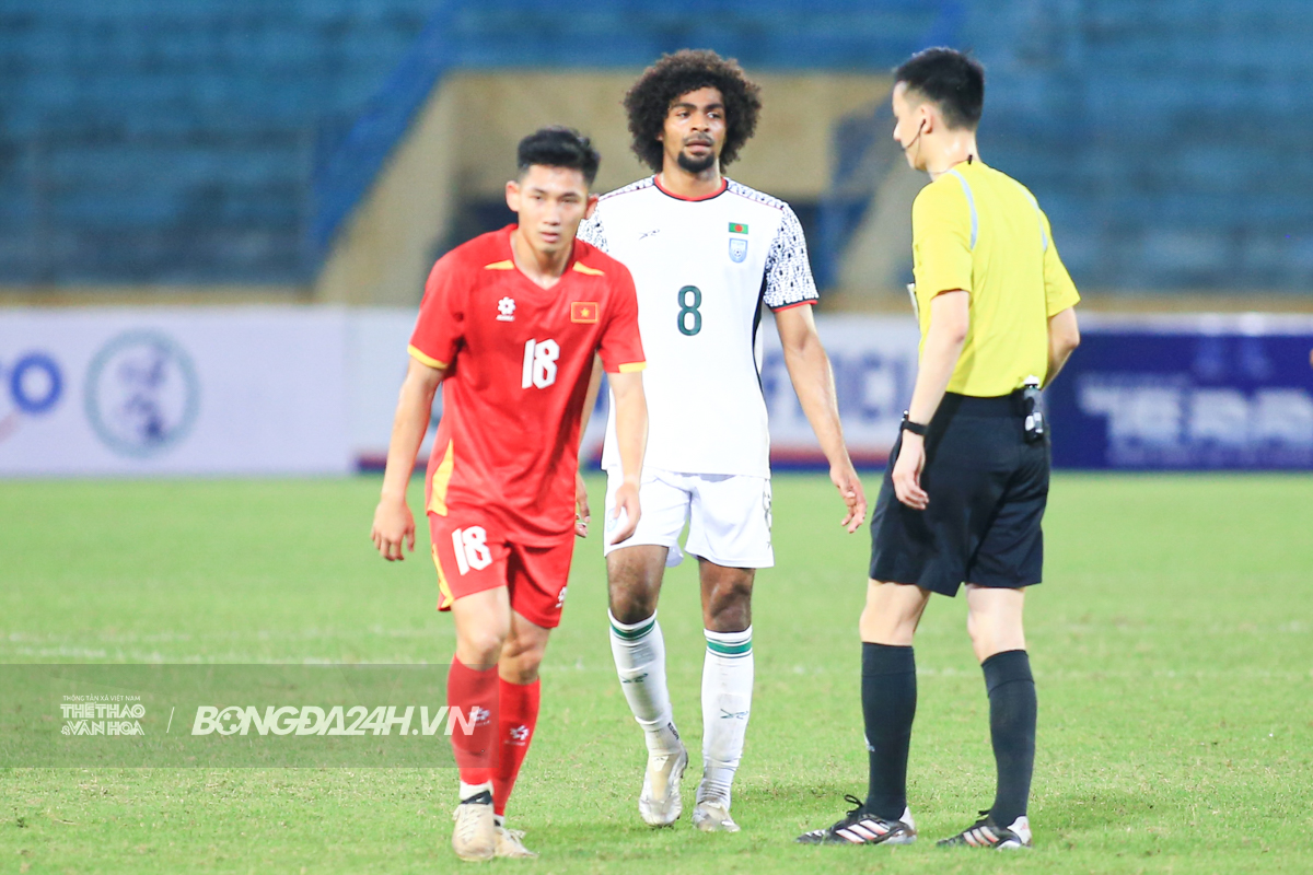 Sao từng chơi Premier League thể hiện đẳng cấp trước ĐT Việt Nam 1