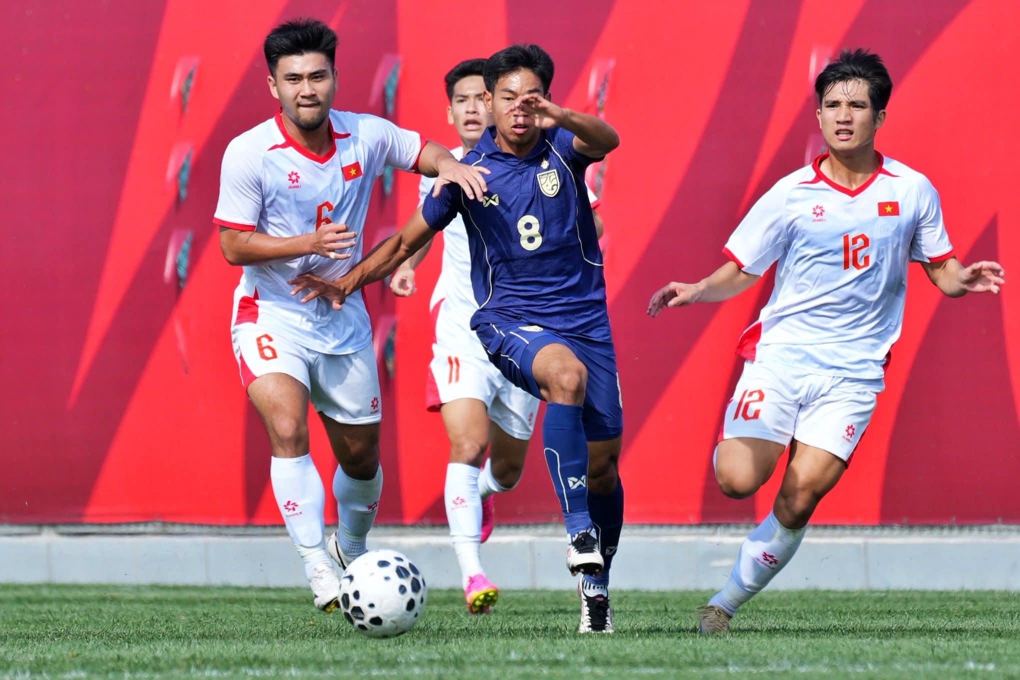 Thuyền trưởng U23 Thái Lan tiếc vì không thắng đậm U23 Việt Nam 1