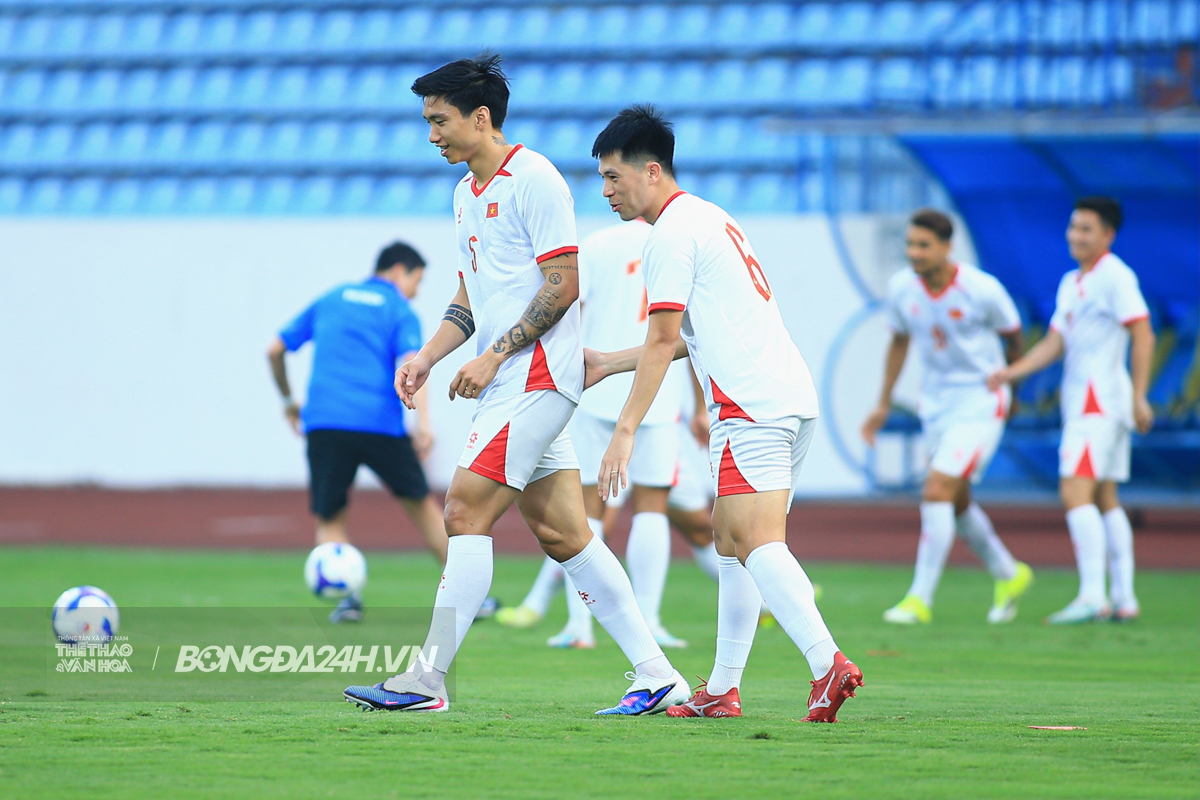 Xuân Son trầm ngâm trong ngày sinh nhật 7