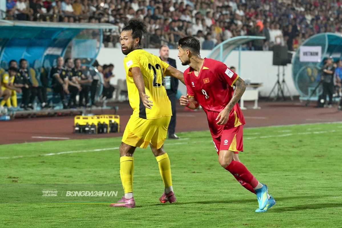 Hoàng Hên khẳng định đẳng cấp từ lò đào tạo La Masia 6