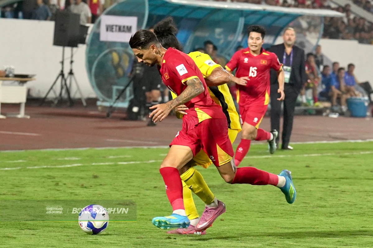 Hoàng Hên khẳng định đẳng cấp từ lò đào tạo La Masia 1