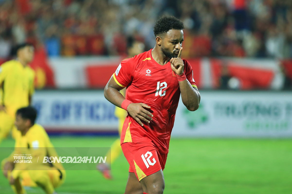 Kim Sang Sik trở lại để xóa ký ức 0-4 trước Malaysia 2