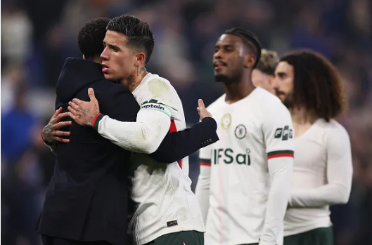Nội bộ Chelsea khó chịu vô cùng với cách hành xử của Enzo Fernandez 1