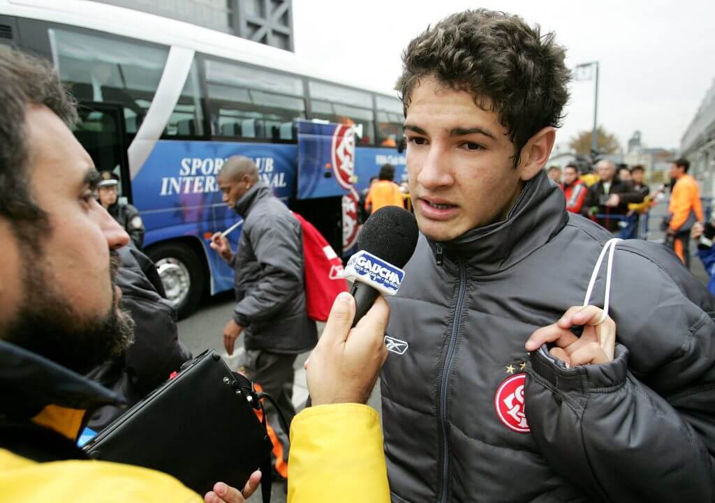 Alexandre Pato Bóng đá không còn nghệ như thời Ronaldinho, Ronaldo nữa 3