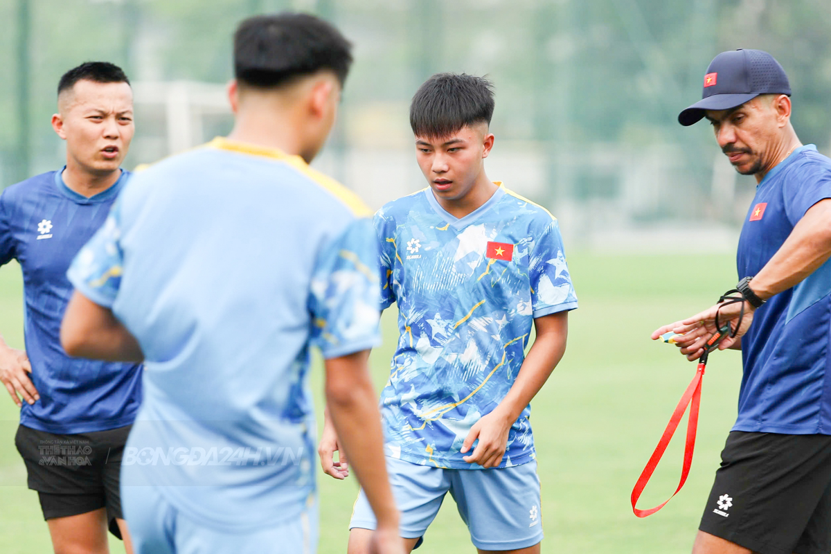 Quang Khôi, Đình Phong hứng khởi trước ngày sang Indonesia 5