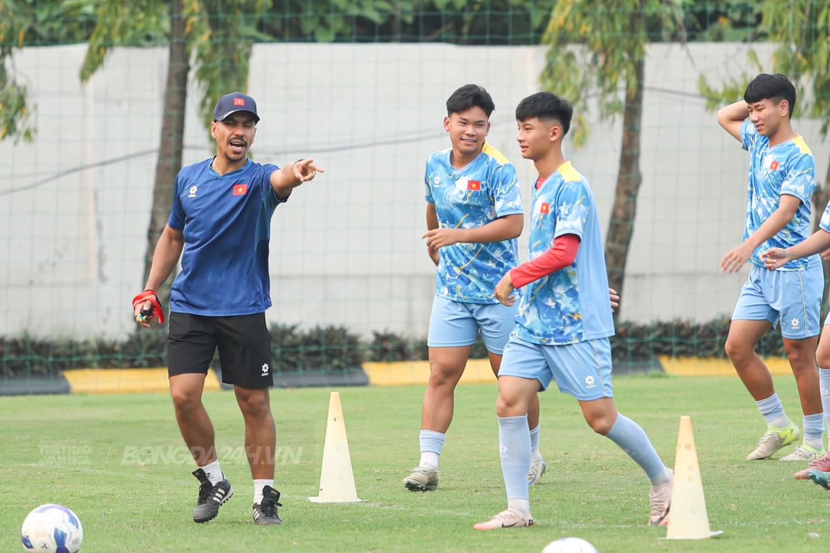 Quang Khôi, Đình Phong hứng khởi trước ngày sang Indonesia 4