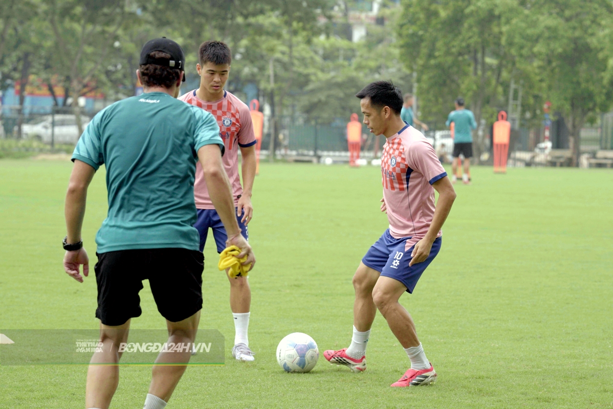 Hoàng Hên và Hà Nội FC hưng phấn trước thềm đấu Becamex TPHCM 5