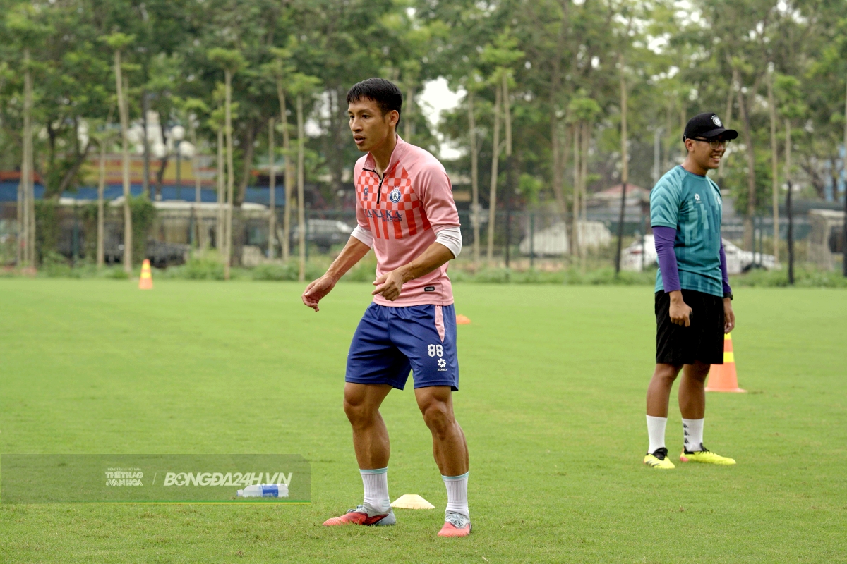 Hoàng Hên và Hà Nội FC hưng phấn trước thềm đấu Becamex TPHCM 6