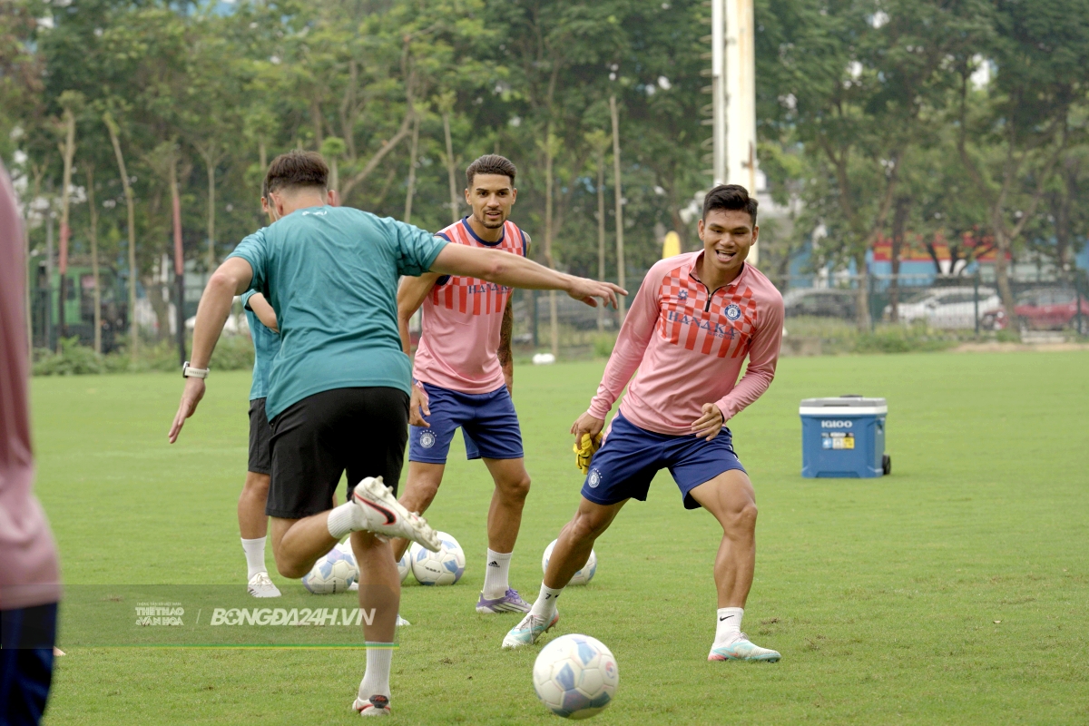 Hoàng Hên và Hà Nội FC hưng phấn trước thềm đấu Becamex TPHCM 4