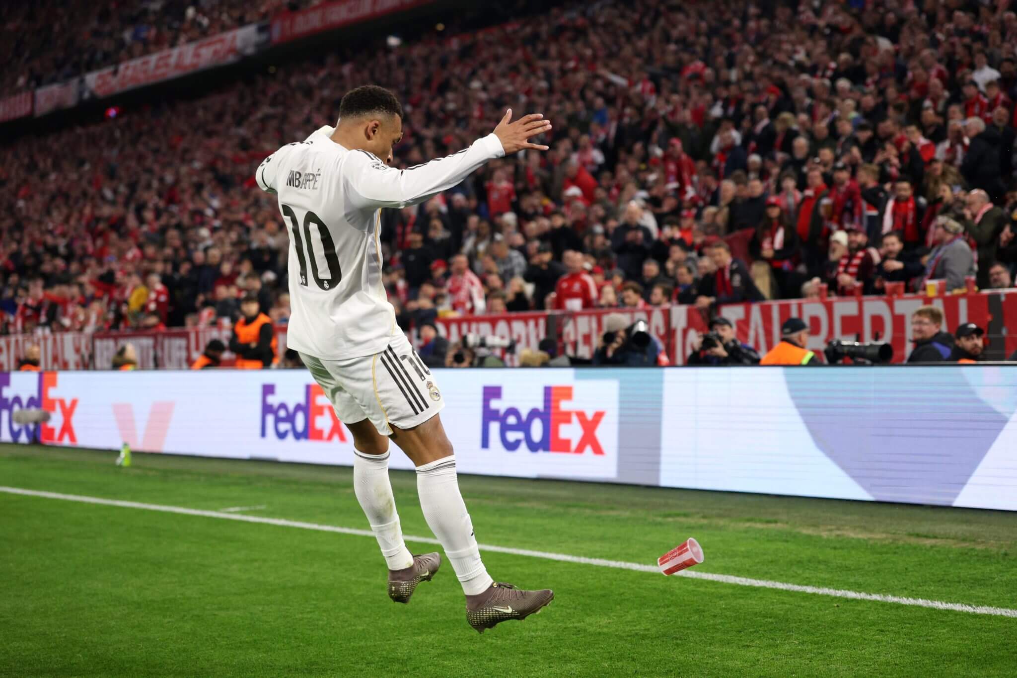 Bayern Munich 4-3 Real Madrid Bản giao hưởng của bóng đá đỉnh cao 2