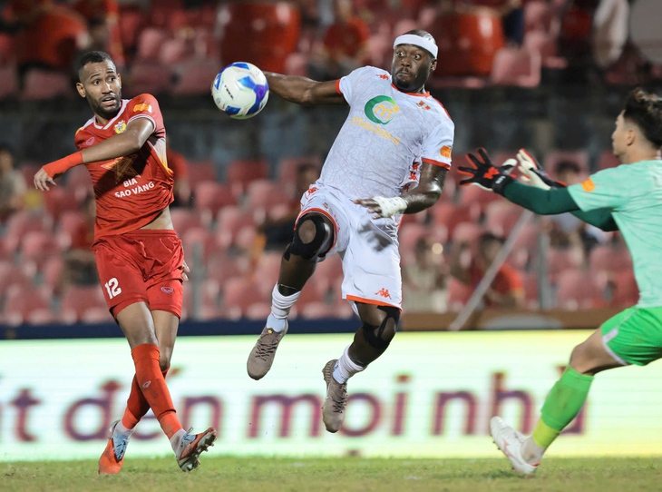 Welo Lupeta vs Hai Phong