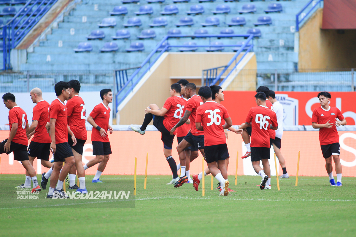 Dàn sao CLB Thái Lan đổ bộ Hàng Đẫy 4