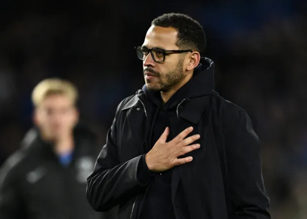 MNHM Chelsea yeu cau sa thai Liam Rosenior.