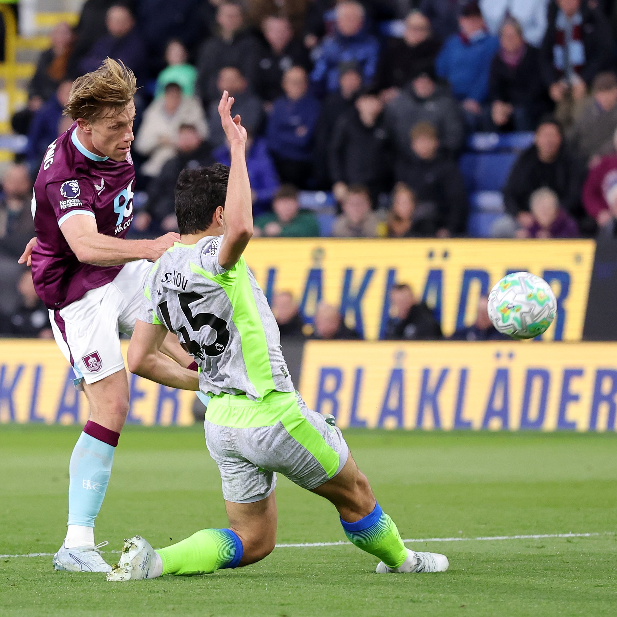 Abdukodir Khusanov Trông thư sinh, nhưng là một chiến binh! 1